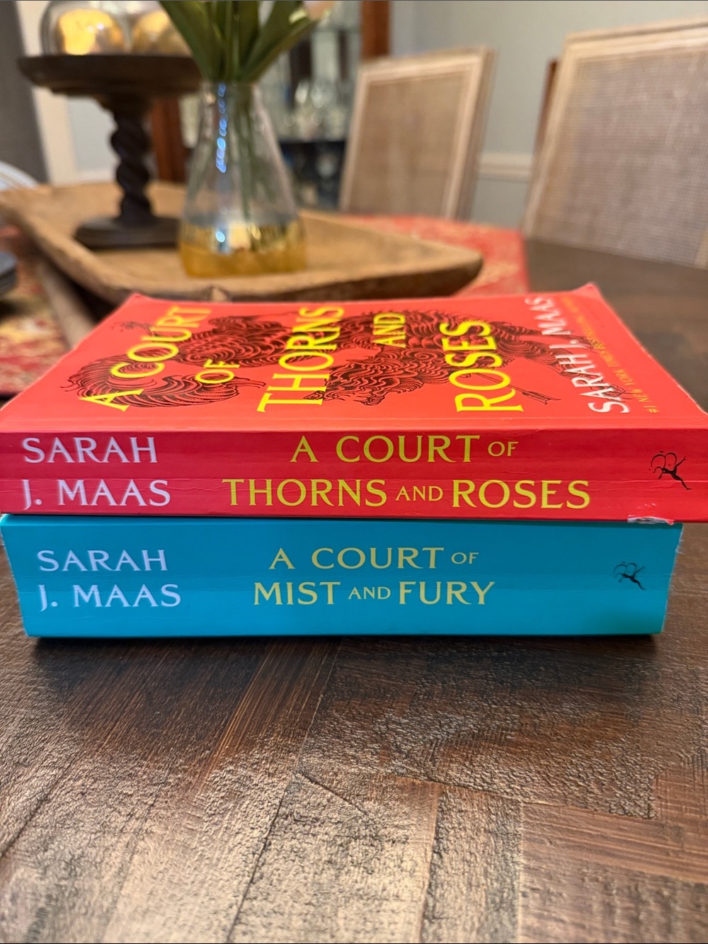 A Court Of Thorns and Roses Books Sarah J Maas Book 1 & 2